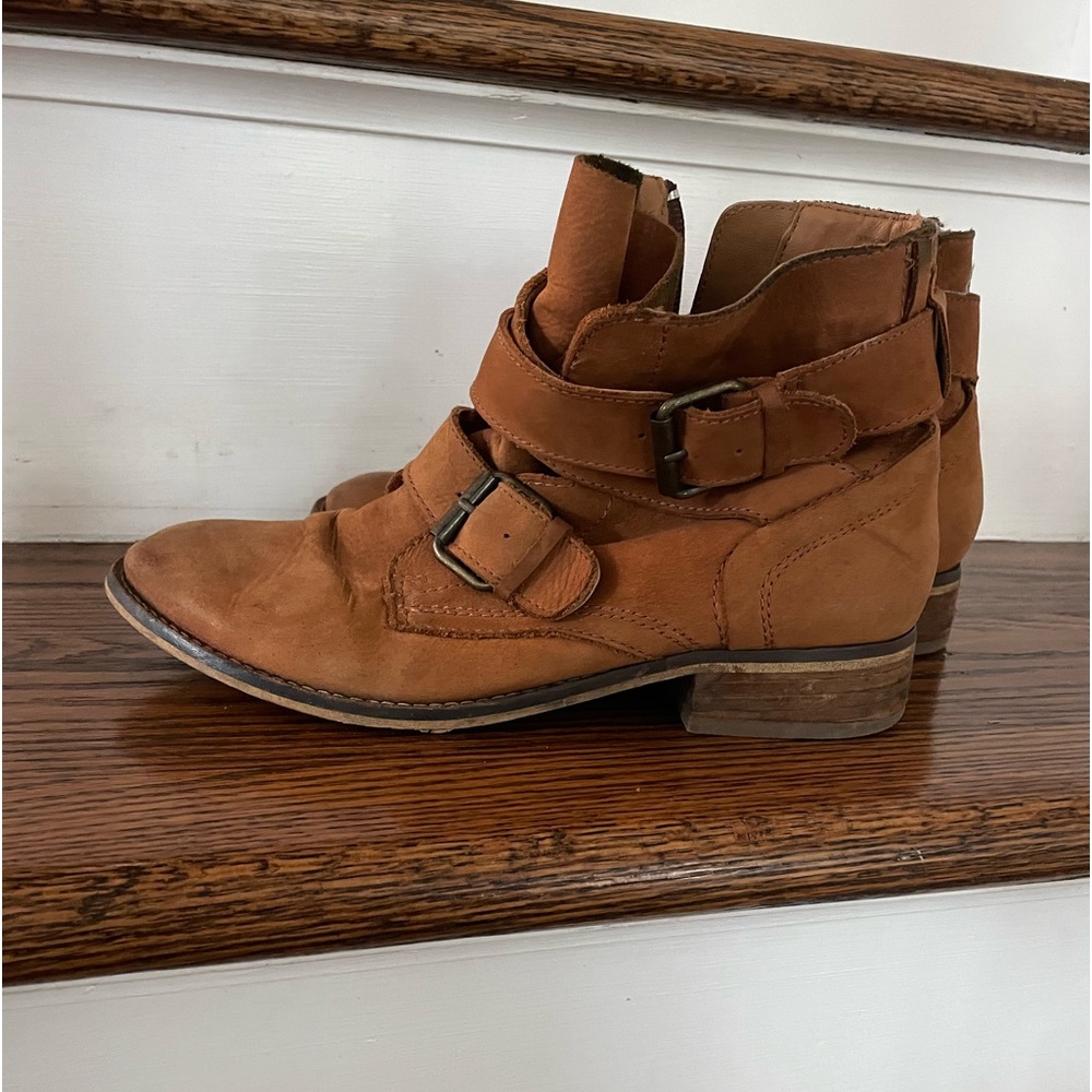 Steve Madden boots